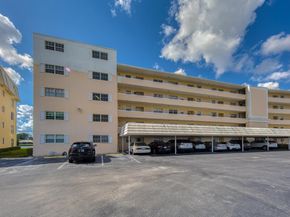 250 John F Kennedy Drive 202, Atlantis FL 33462