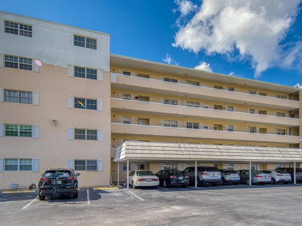 250 John F Kennedy Drive 202, Atlantis FL 33462