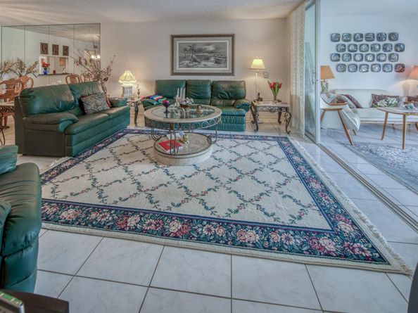 250 John F Kennedy Drive 202, Atlantis FL 33462