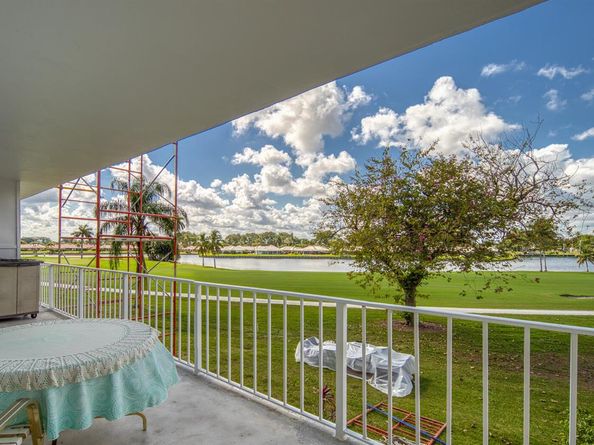 250 John F Kennedy Drive 202, Atlantis FL 33462