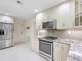 6015 NW 67th Ter, Tamarac FL 33321