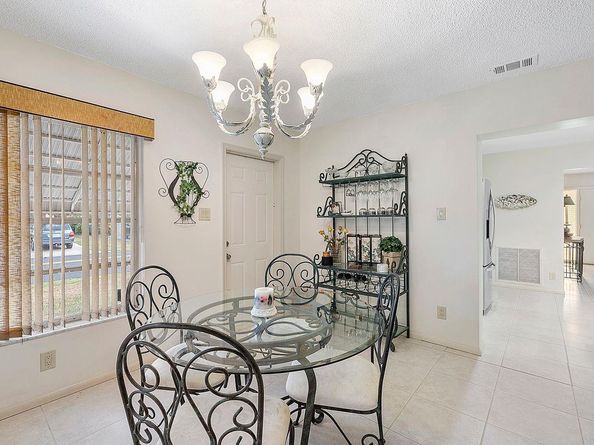 6015 NW 67th Ter, Tamarac FL 33321