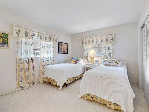 6015 NW 67th Ter, Tamarac FL 33321