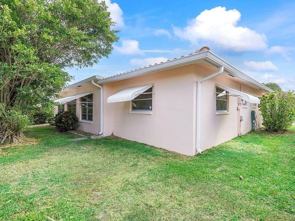 6015 NW 67th Ter, Tamarac FL 33321