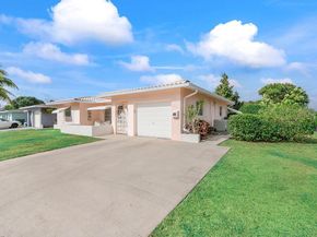 6015 NW 67th Ter, Tamarac FL 33321