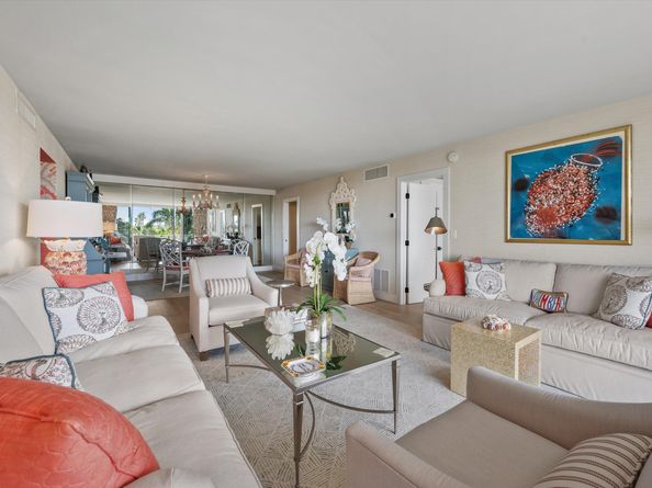 227 Australian Avenue 4c, Palm Beach FL 33480