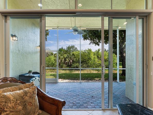 1914 Via Castello, Wellington FL 33411