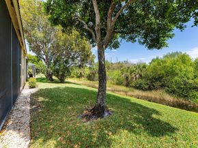 1914 Via Castello, Wellington FL 33411