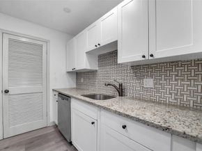 301 Croton Ave 302, Lantana FL 33462