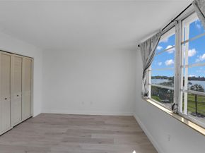 301 Croton Ave 302, Lantana FL 33462