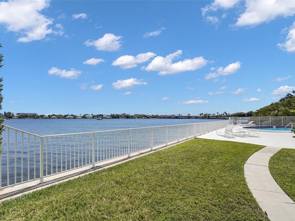 301 Croton Ave 302, Lantana FL 33462