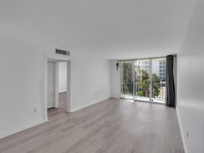 301 Croton Ave 302, Lantana FL 33462