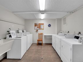 301 Croton Ave 302, Lantana FL 33462