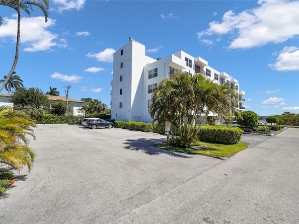 301 Croton Ave 302, Lantana FL 33462
