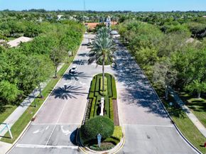 8363 Cozumel Lane, Wellington FL 33414