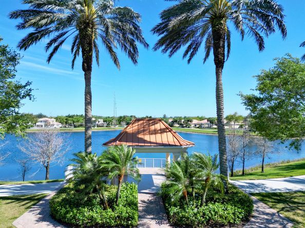 8363 Cozumel Lane, Wellington FL 33414