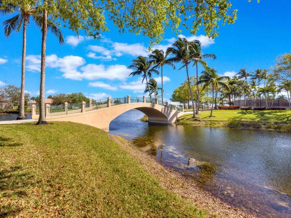 8363 Cozumel Lane, Wellington FL 33414