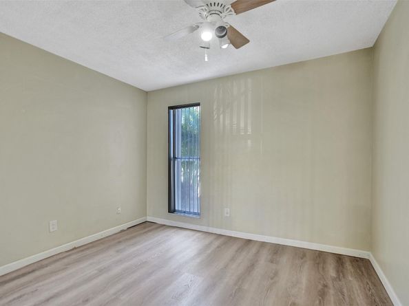 5216 NE 6th Ave B3, Oakland Park FL 33334