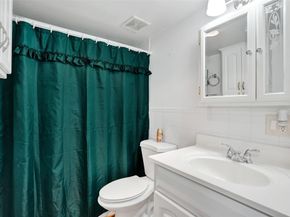 5216 NE 6th Ave B3, Oakland Park FL 33334
