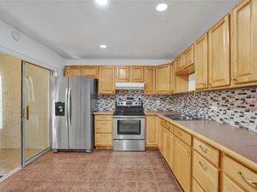 5216 NE 6th Ave B3, Oakland Park FL 33334