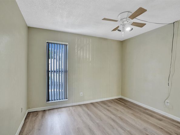 5216 NE 6th Ave B3, Oakland Park FL 33334