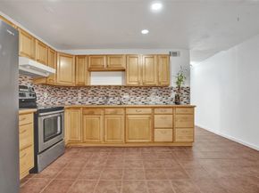 5216 NE 6th Ave B3, Oakland Park FL 33334