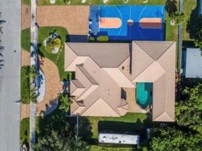 423 NE 3rd Street, Pompano Beach FL 33060