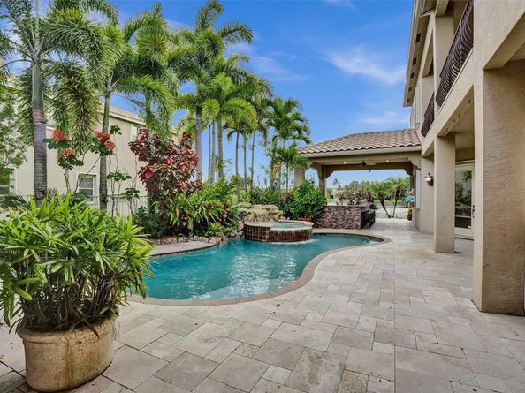 9737 Campi Dr, Lake Worth FL 33467