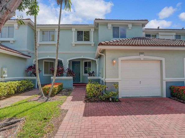 2005 Oakhurst Way, Riviera Beach FL 33404