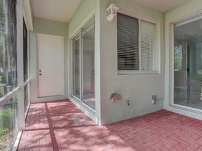 2005 Oakhurst Way, Riviera Beach FL 33404