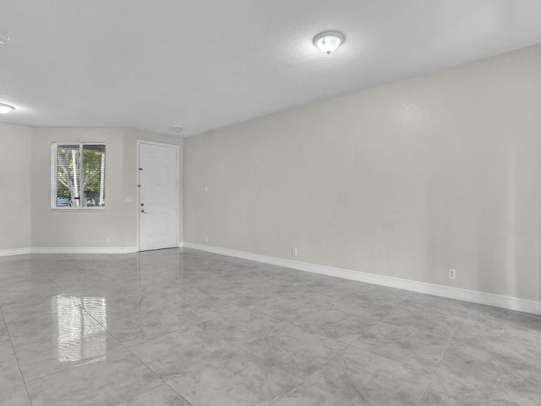 2005 Oakhurst Way, Riviera Beach FL 33404