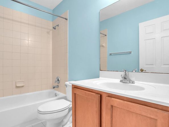 2005 Oakhurst Way, Riviera Beach FL 33404