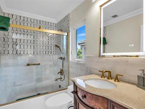 56 Fiesta Way, Fort Lauderdale FL 33301