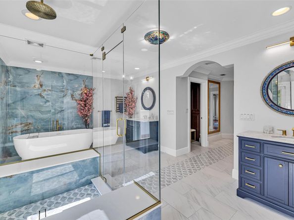 56 Fiesta Way, Fort Lauderdale FL 33301