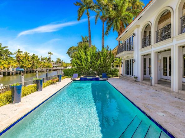56 Fiesta Way, Fort Lauderdale FL 33301