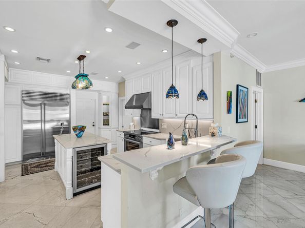 56 Fiesta Way, Fort Lauderdale FL 33301