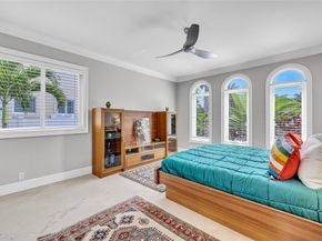 56 Fiesta Way, Fort Lauderdale FL 33301