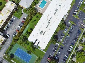 1301 NE 7th St 113, Hallandale Beach FL 33009