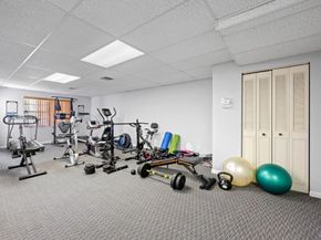 1301 NE 7th St 113, Hallandale Beach FL 33009