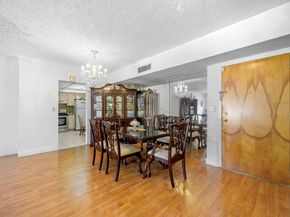 1301 NE 7th St 113, Hallandale Beach FL 33009