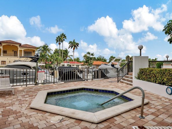 1361 S Ocean Boulevard 509, Pompano Beach FL 33062