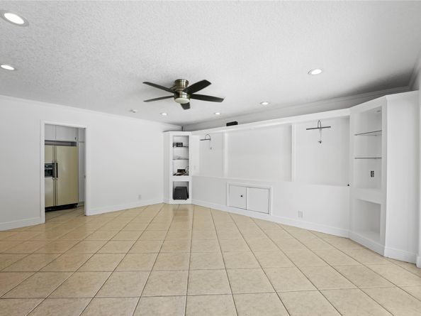 1120 E Tropical Way, Plantation FL 33317