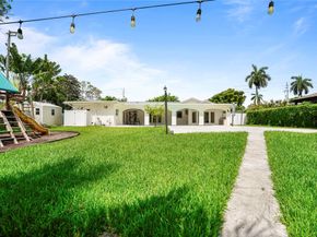 1120 E Tropical Way, Plantation FL 33317