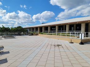1980 S Ocean Drive 2C, Hallandale Beach FL 33009