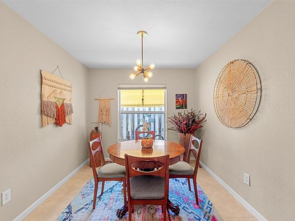 1383 NE 27th St, Pompano Beach FL 33064