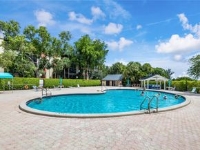 2200 S Cypress Bend Dr 604, Pompano Beach FL 33069