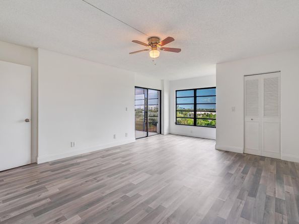 2200 S Cypress Bend Dr 604, Pompano Beach FL 33069