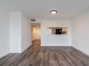 2200 S Cypress Bend Dr 604, Pompano Beach FL 33069