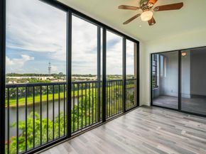 2200 S Cypress Bend Dr 604, Pompano Beach FL 33069