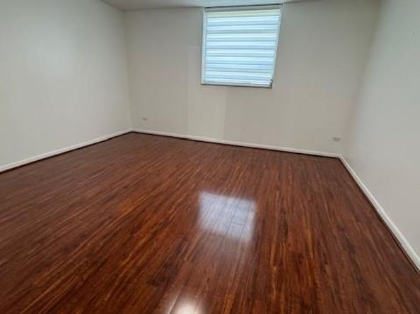 443 NE 195th St 242, Miami FL 33179